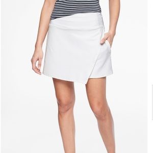 NWOT Athleta volley skort white Small